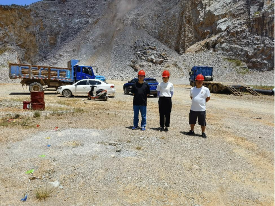 1701831347159363.jpg 1701831365127.jpg